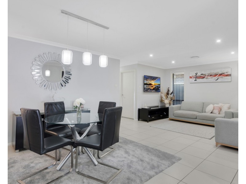101 Ridgetop Drive, Glenmore Park NSW 2745