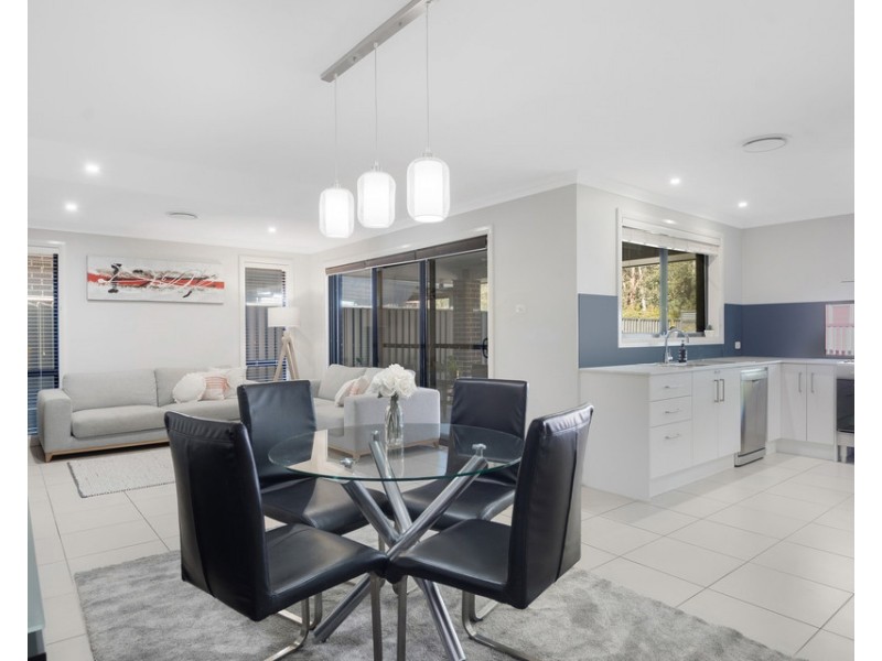 101 Ridgetop Drive, Glenmore Park NSW 2745