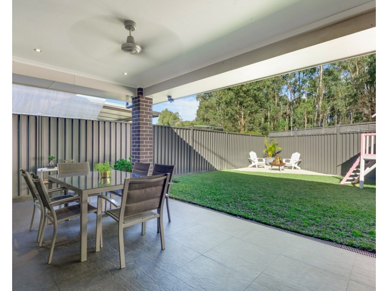 101 Ridgetop Drive, Glenmore Park NSW 2745