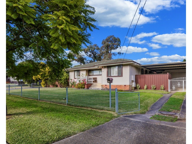 72 Gasmata Crescent, Whalan NSW 2770