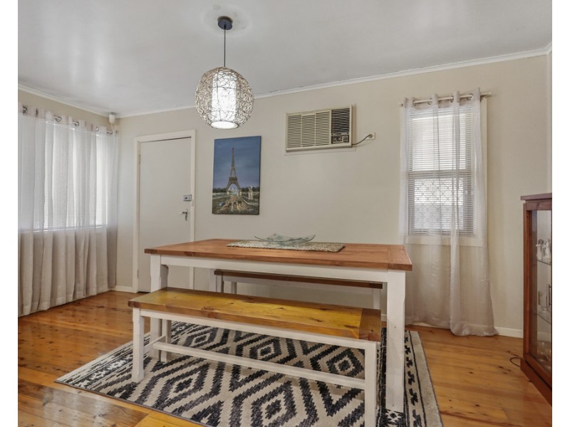 72 Gasmata Crescent, Whalan NSW 2770