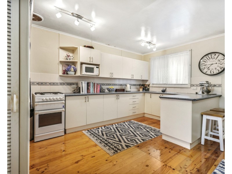 72 Gasmata Crescent, Whalan NSW 2770