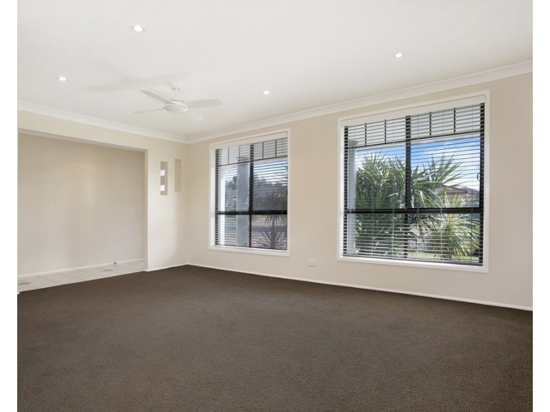 4 Yuroka Street, Glenmore Park NSW 2745