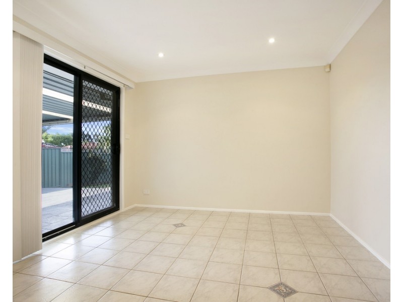 4 Yuroka Street, Glenmore Park NSW 2745