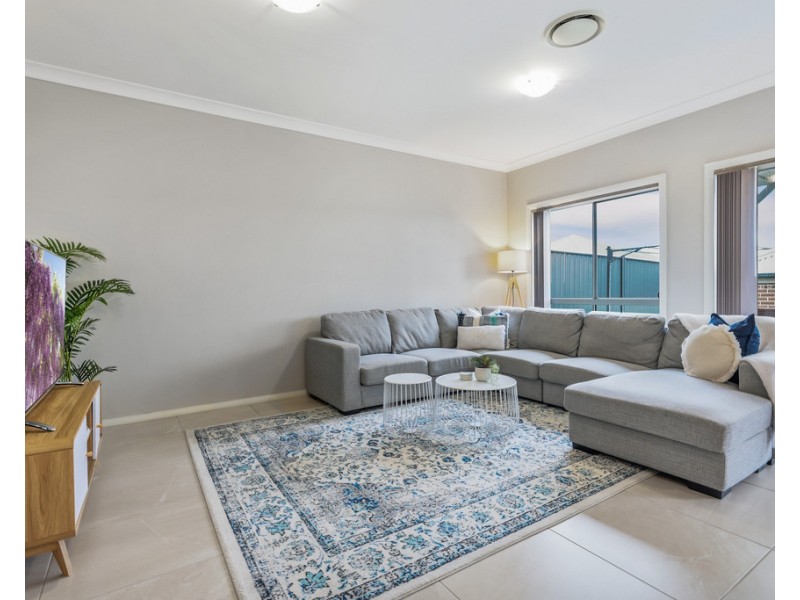26 Glenmore Ridge Drive, Glenmore Park NSW 2745