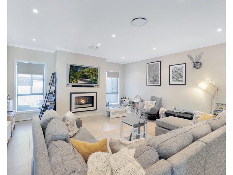 34 Lapwing Way, Cranebrook NSW 2749