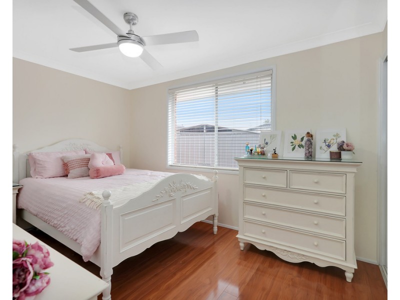 10 Bluewren Close, Glenmore Park NSW 2745