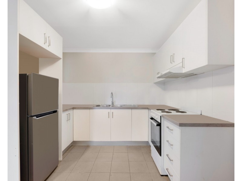 7 Hickory Place, Macquarie Fields NSW 2564