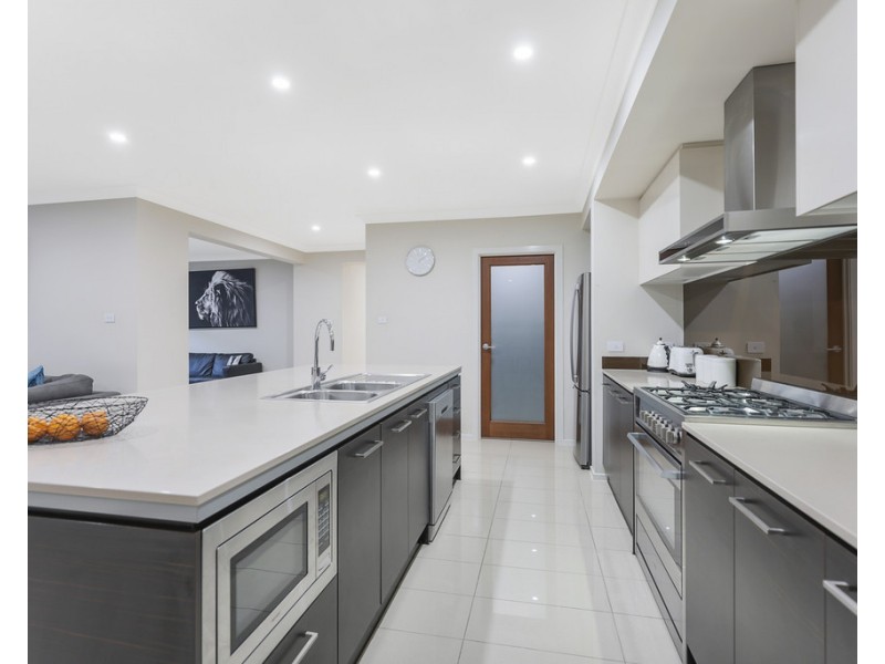 13 Lloyd Street, Werrington NSW 2747