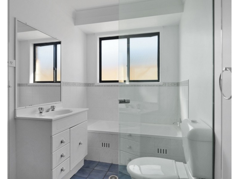 31 Coco Drive, Glenmore Park NSW 2745