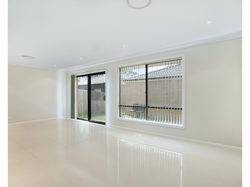 102 Lakeview Drive, Cranebrook NSW 2749