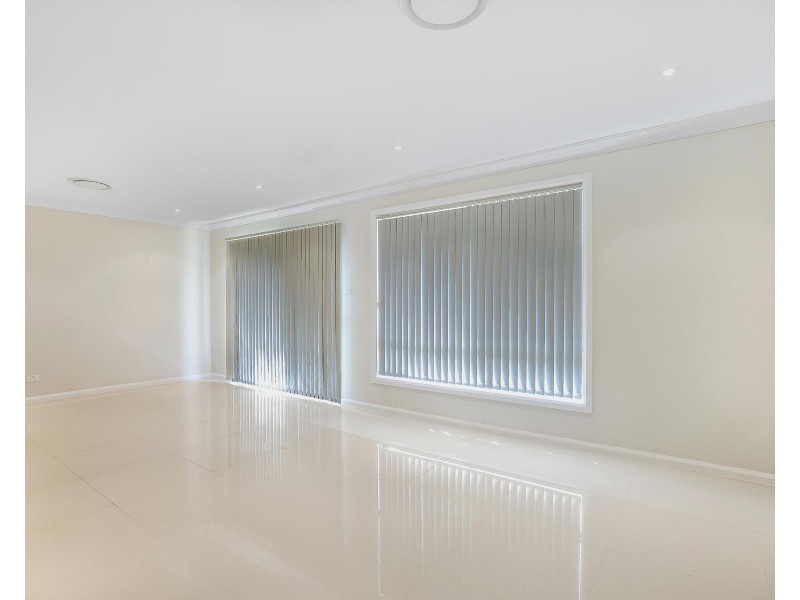 102 Lakeview Drive, Cranebrook NSW 2749