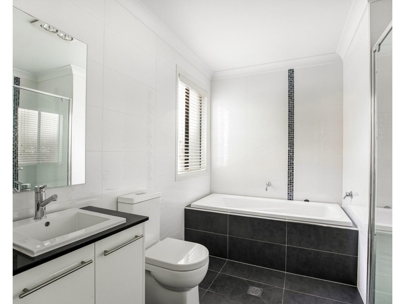 102 Lakeview Drive, Cranebrook NSW 2749