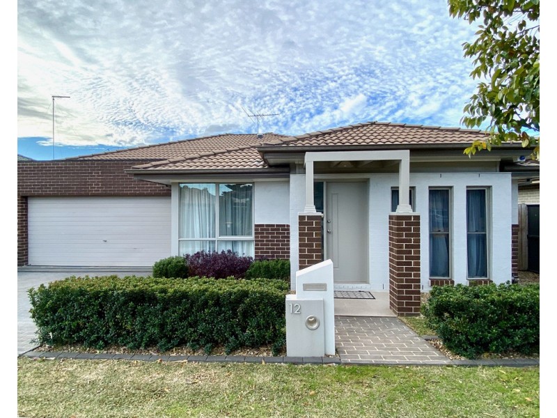 12 Nield Street, Ropes Crossing NSW 2760