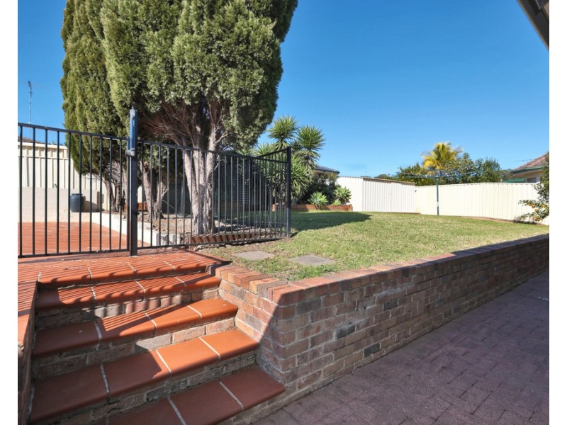 39 Woodlands Drive, Glenmore Park NSW 2745
