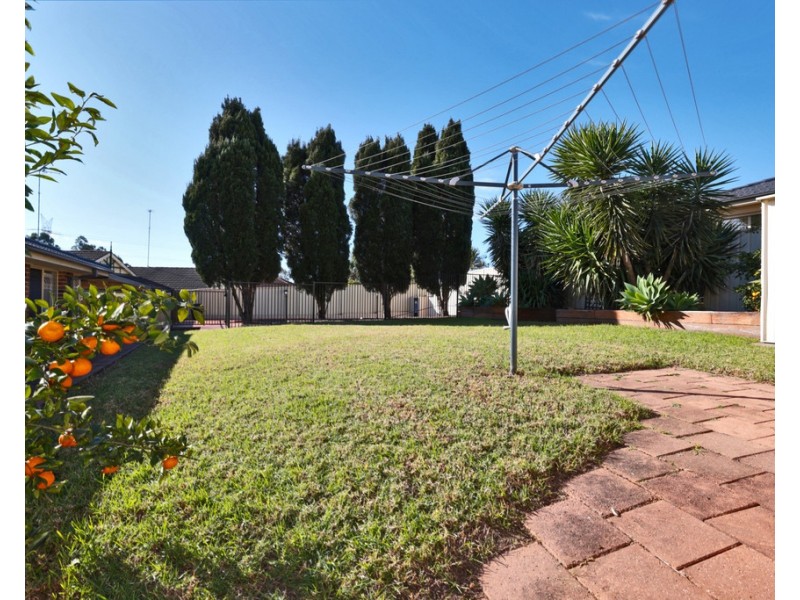 39 Woodlands Drive, Glenmore Park NSW 2745