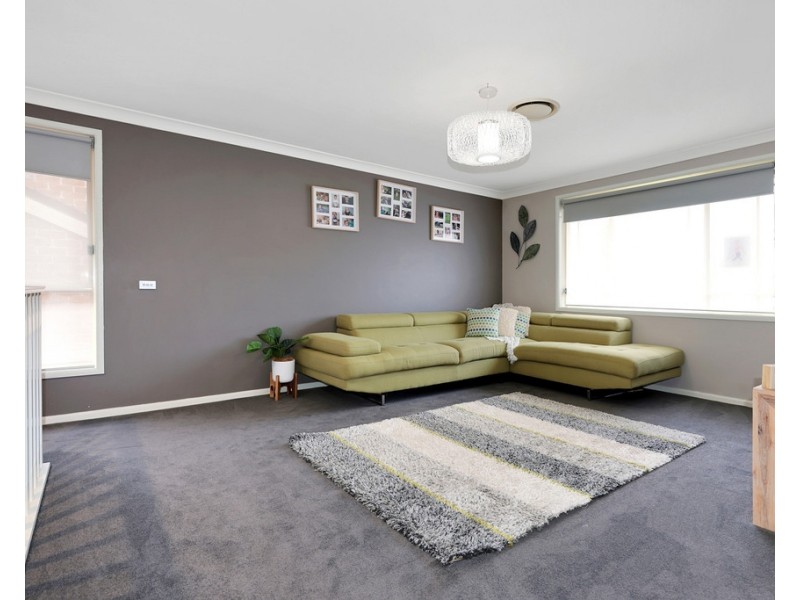 41 Waterford Way, Glenmore Park NSW 2745