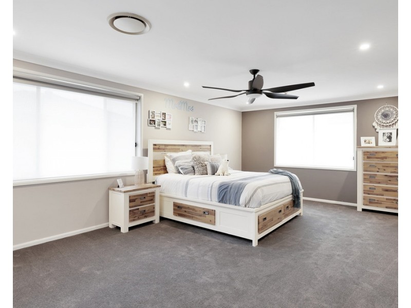 41 Waterford Way, Glenmore Park NSW 2745