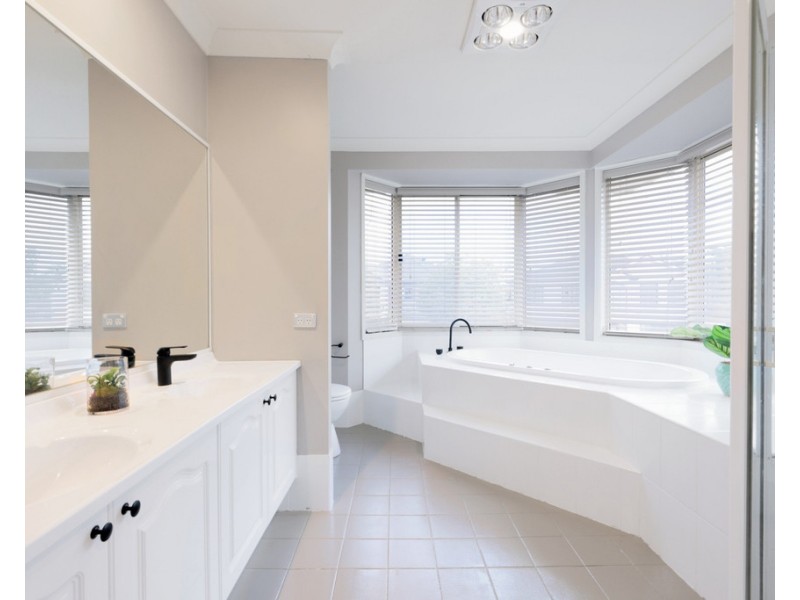 41 Waterford Way, Glenmore Park NSW 2745