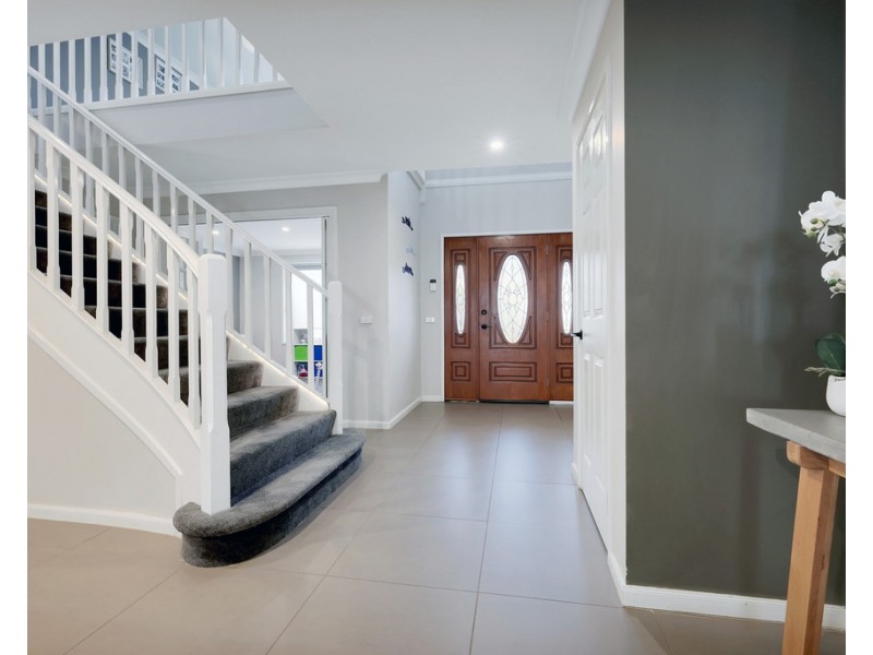 41 Waterford Way, Glenmore Park NSW 2745