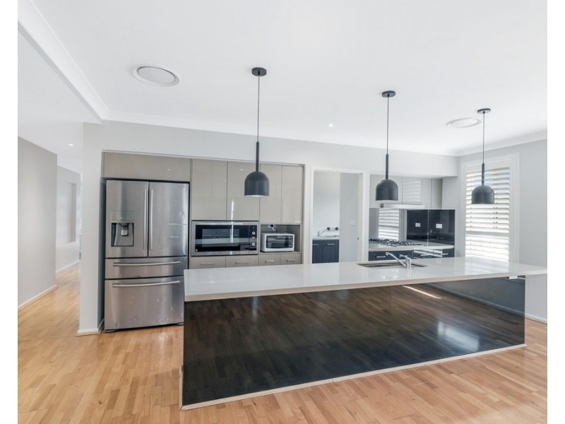 62 Binyang Avenue, Glenmore Park NSW 2745