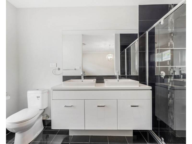 62 Binyang Avenue, Glenmore Park NSW 2745