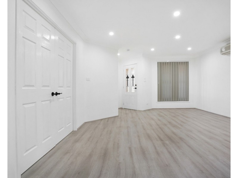 19 Dillwynia Drive, Glenmore Park NSW 2745