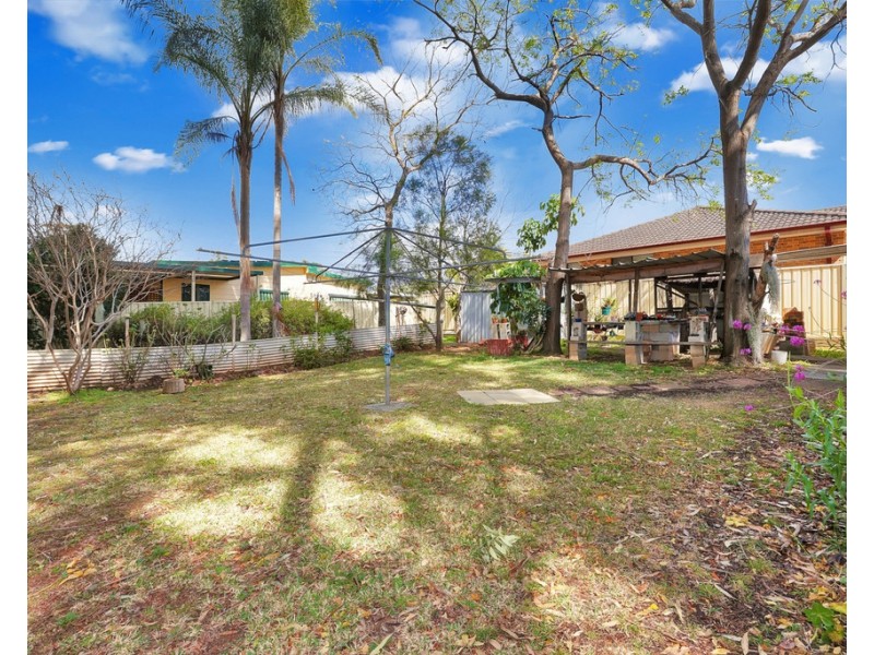 56 Oxford Street, Cambridge Park NSW 2747