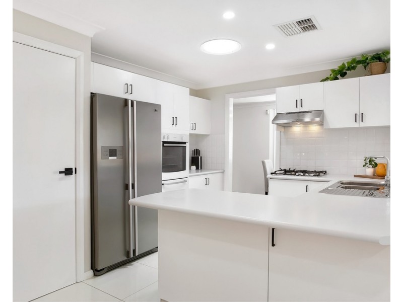 6 Yuroka Street, Glenmore Park NSW 2745