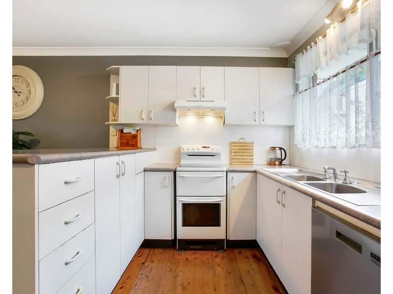 24 Besley Street, Cambridge Park NSW 2747