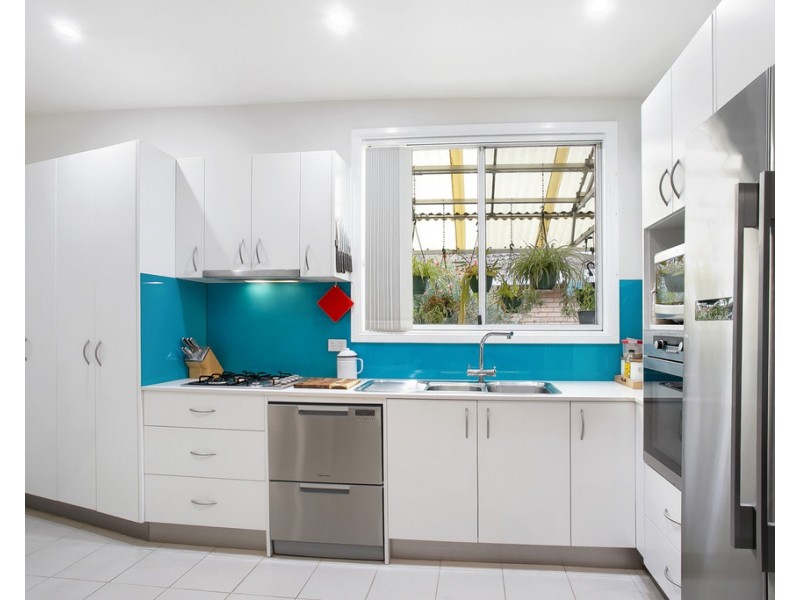 24 Besley Street, Cambridge Park NSW 2747