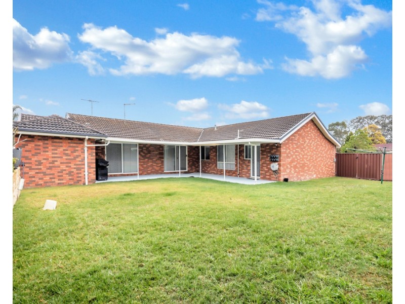 2 Callisto Drive, Cranebrook NSW 2749