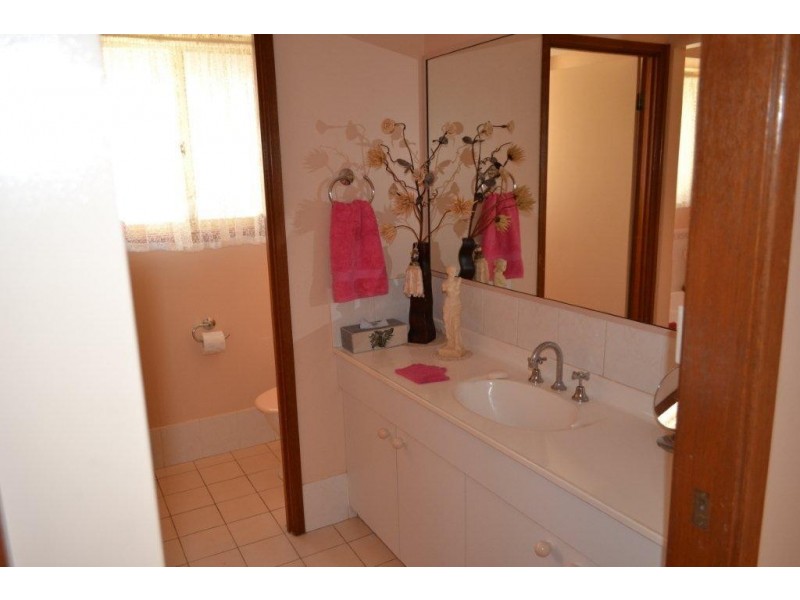 11 Magpie Place, Glenmore Park NSW 2745