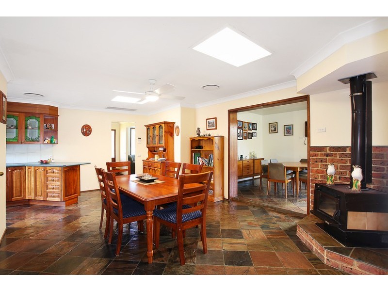 23 Warburton Crescent, Werrington County NSW 2747