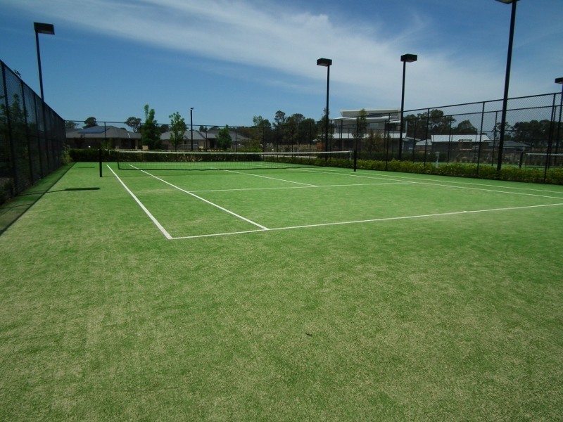 18 (LOT 72) Pennard Crescent, Luddenham NSW 2745