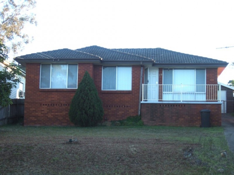 19 Coreen Avenue, Penrith NSW 2750