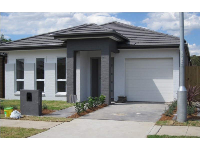 15 Sanderling Crescent, Cranebrook NSW 2749