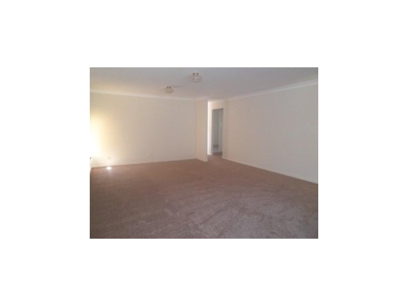 13 Regentville Road, Glenmore Park NSW 2745