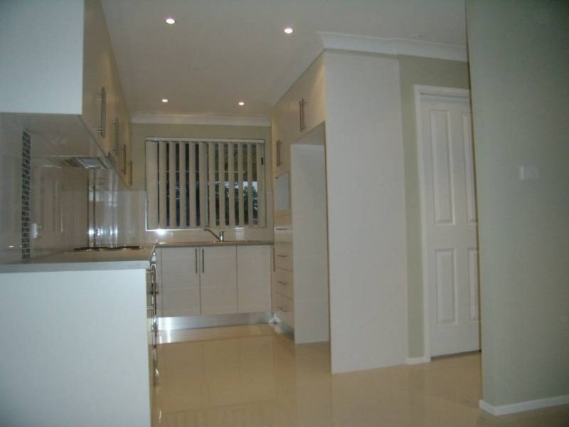 9 Woodgate Crescent, Cranebrook NSW 2749