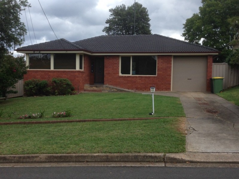 42 Lorne Avenue, South Penrith NSW 2750
