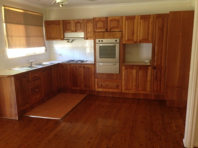 42 Lorne Avenue, South Penrith NSW 2750