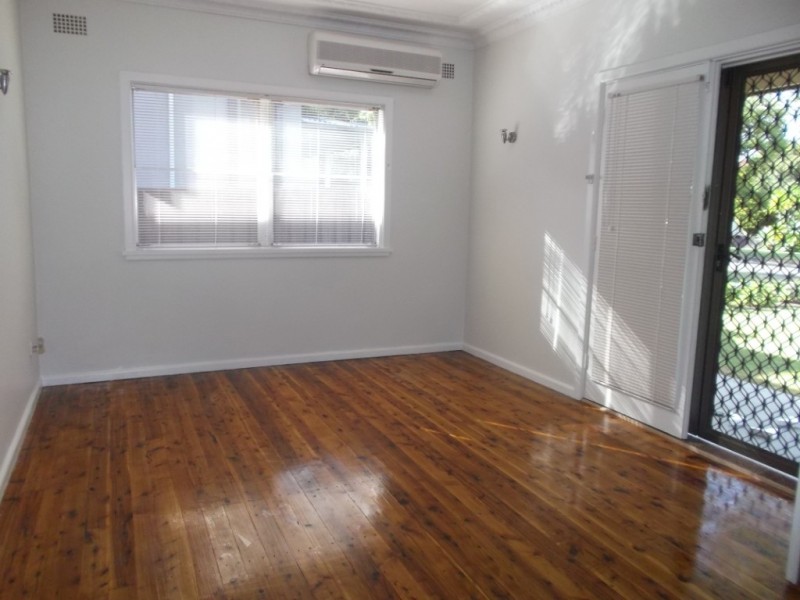 13 Darling Street, Penrith NSW 2750