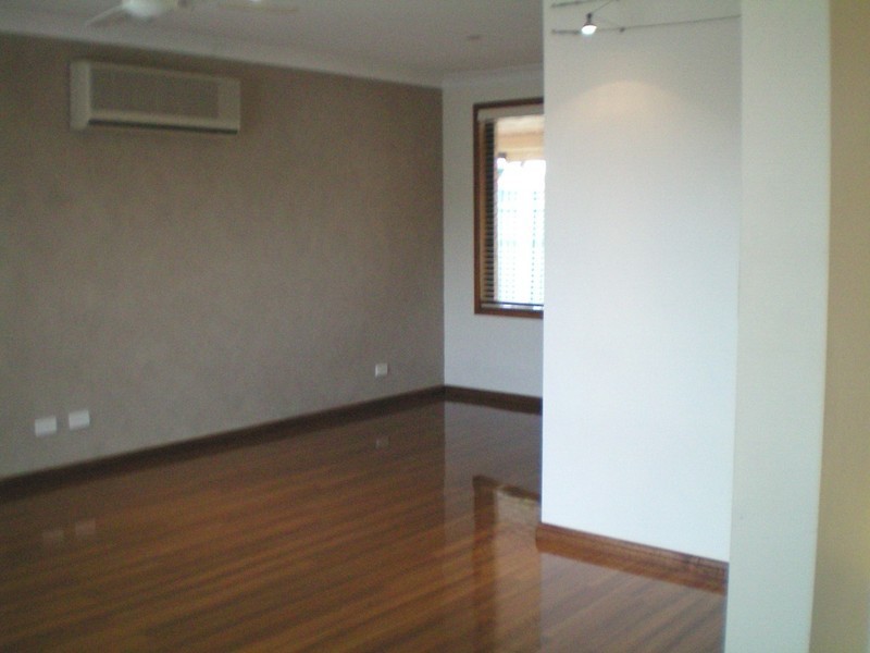 6 Corelli Crescent, Claremont Meadows NSW 2747