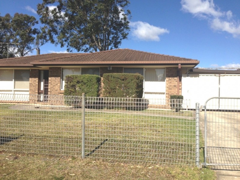 4 Sunflower Drive, Claremont Meadows NSW 2747