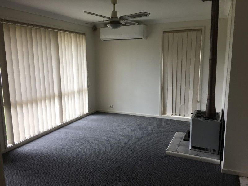 4 Sunflower Drive, Claremont Meadows NSW 2747