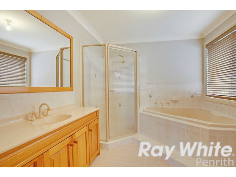 13 Roseville Terrace, Glenmore Park NSW 2745