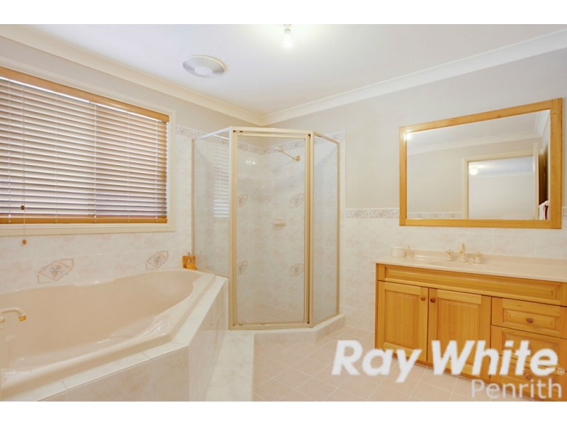 13 Roseville Terrace, Glenmore Park NSW 2745