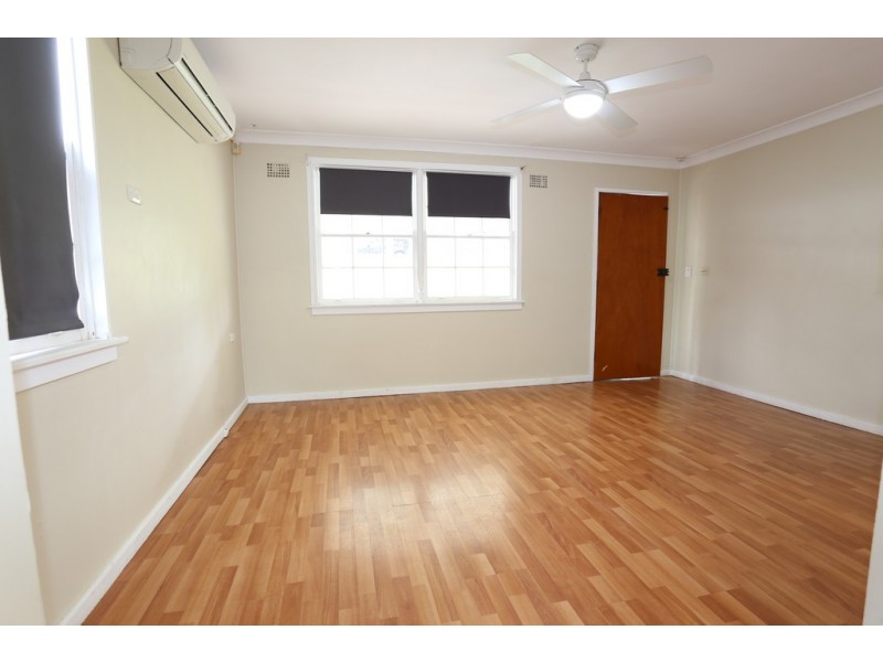 6 Karuah Road, Penrith NSW 2750