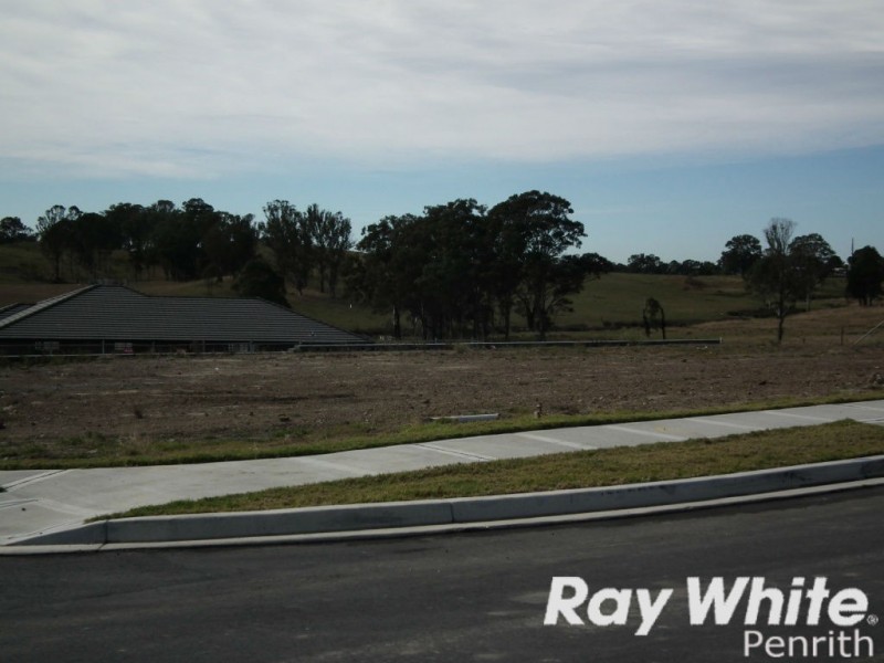 33 Yerrang Avenue Mulgoa Rise, Glenmore Park NSW 2745