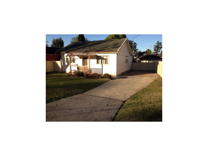 104 Richmond Road, Cambridge Park NSW 2747